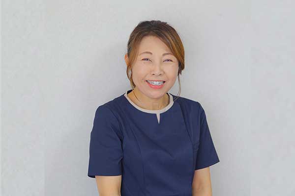 S’allier(サリエ)は、フランス語で「縁を結ぶ」という意味。
お客様とのご縁を大切に、心を込めて施術いたします。